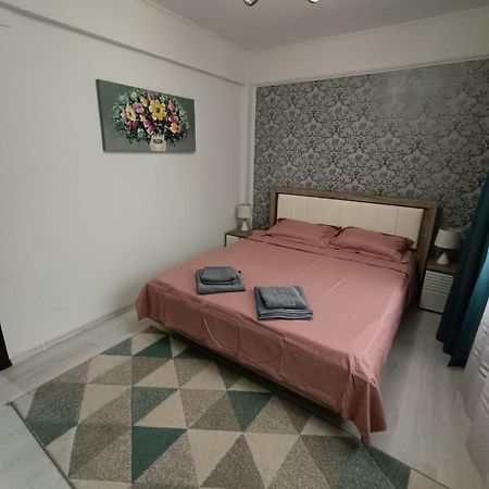 Boutique City Retreats Apartments Iasi Exteriör bild