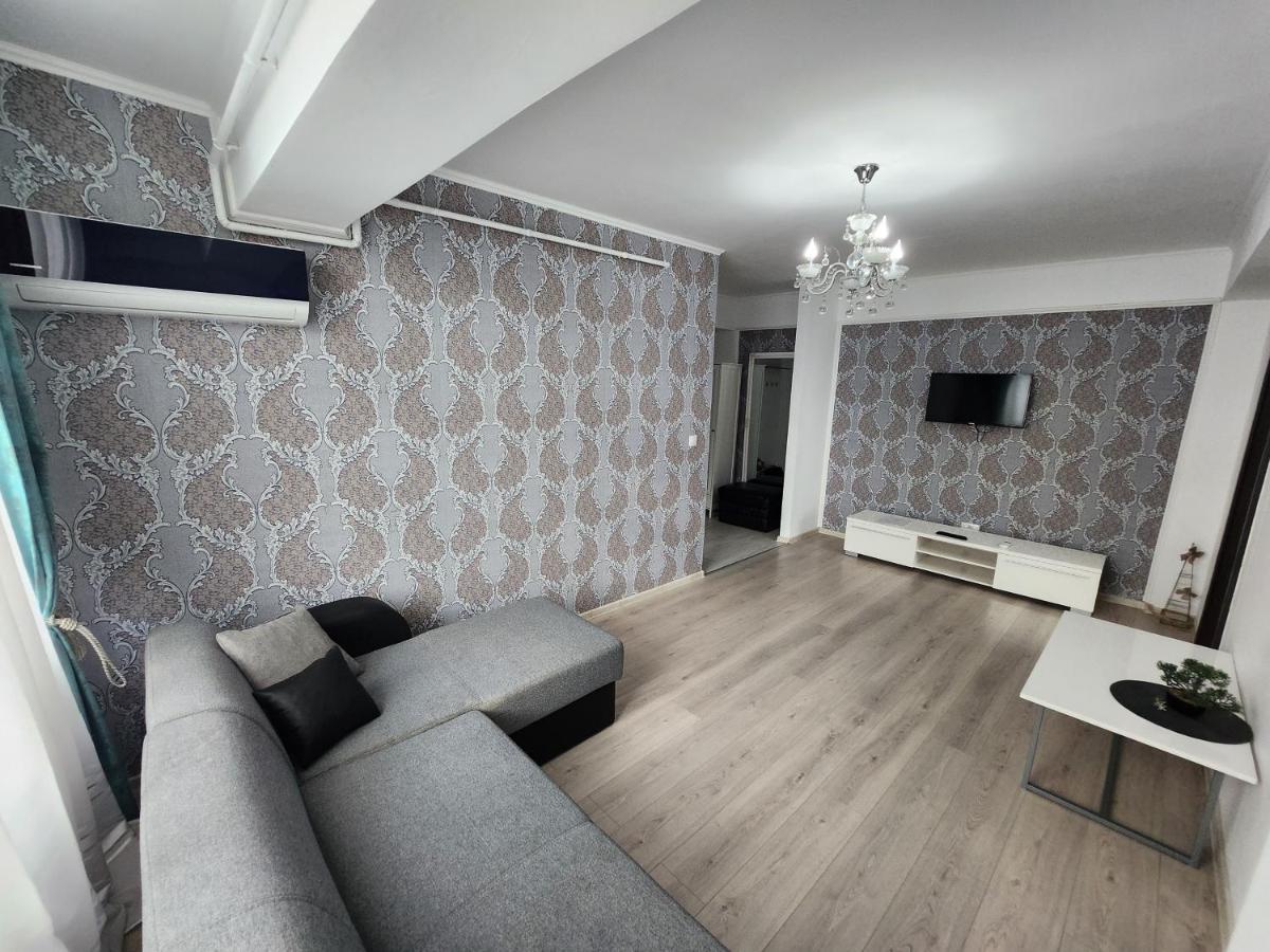 Boutique City Retreats Apartments Iasi Exteriör bild
