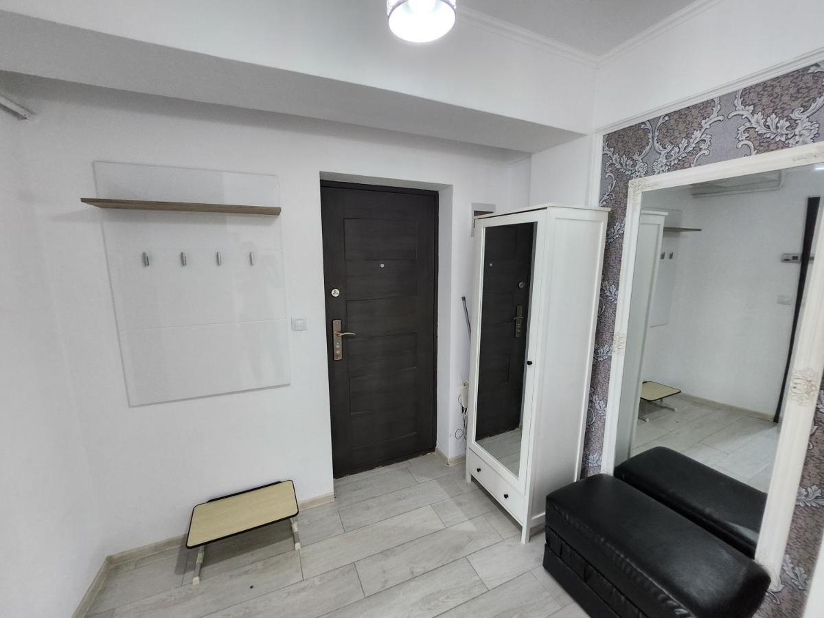 Boutique City Retreats Apartments Iasi Exteriör bild