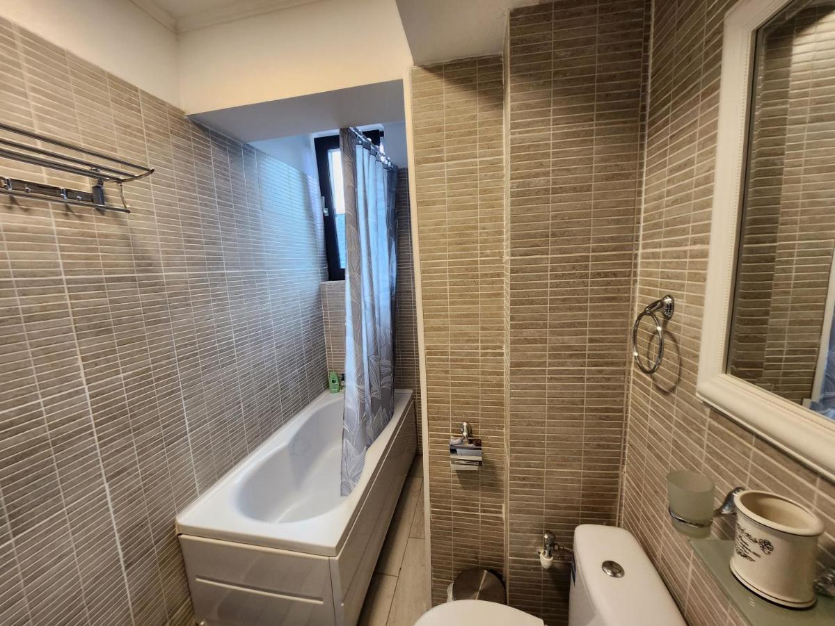 Boutique City Retreats Apartments Iasi Exteriör bild